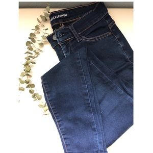 Dark wash skinny jean